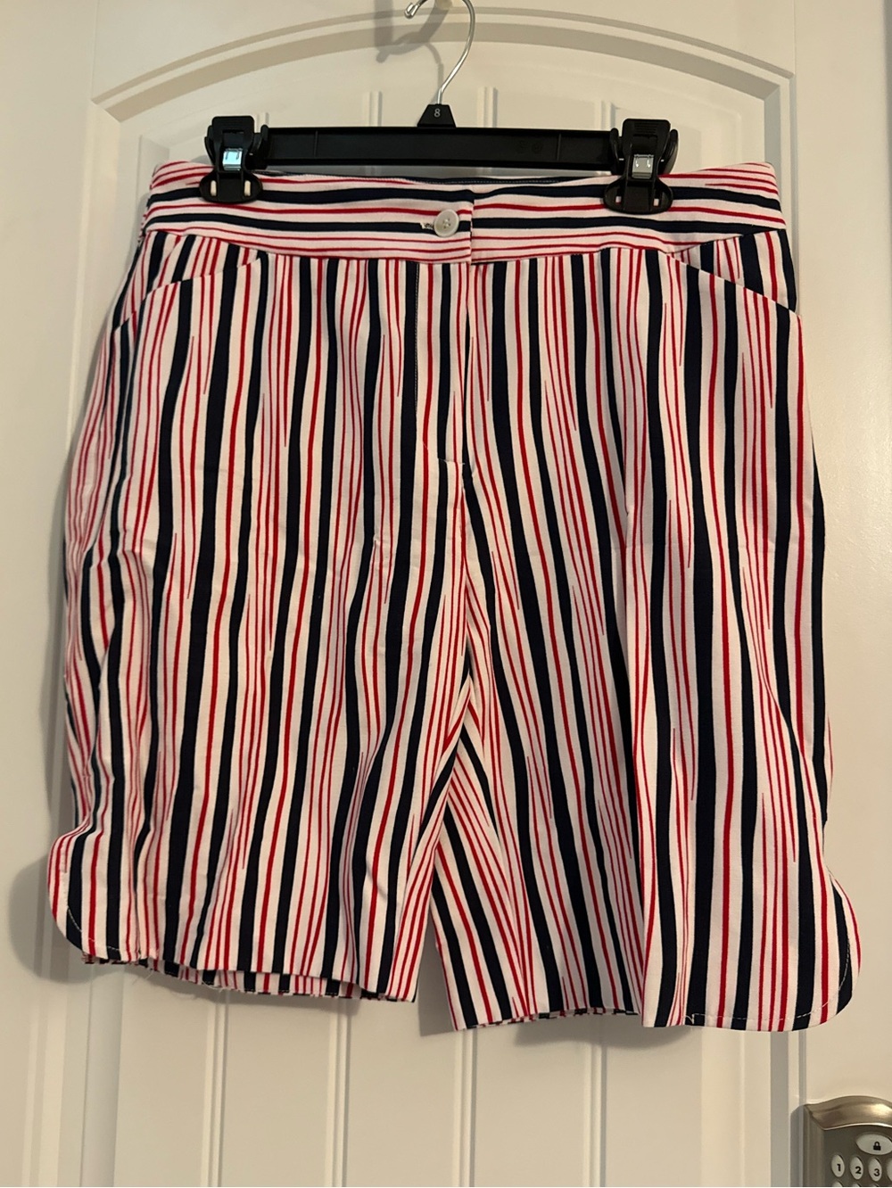 Great Kate Park size 14 red white blue striped Bermuda shorts pockets new